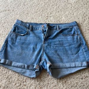 Old navy size 14 shorts